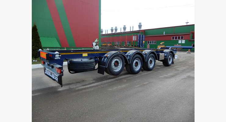 Полуприцеп-контейнеровоз STEELBEAR PF-41N-2 — задняя часть и запасное колесо